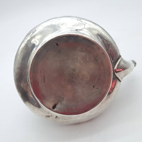 Silver Plate Tea Pot by Wilcox Silverplate Co. - Picture 8 of 11